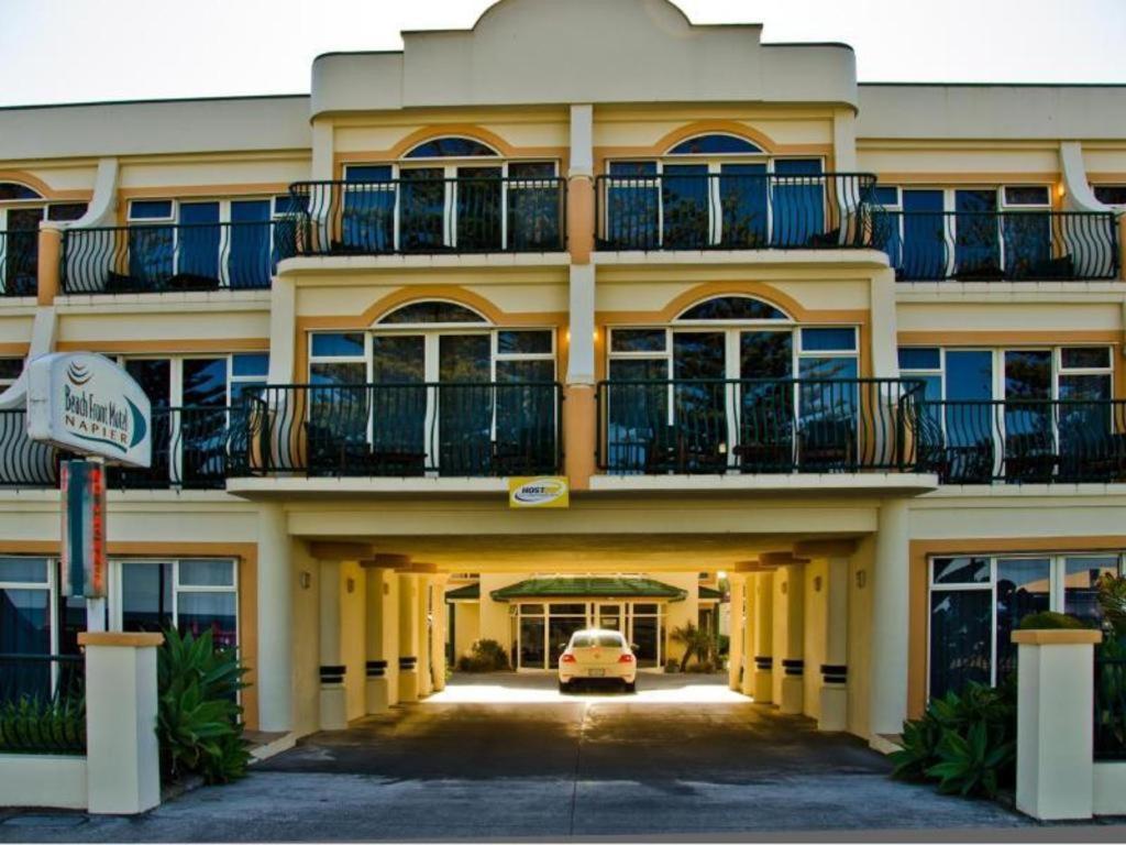 Beachfront Motel Napier Bagian luar foto