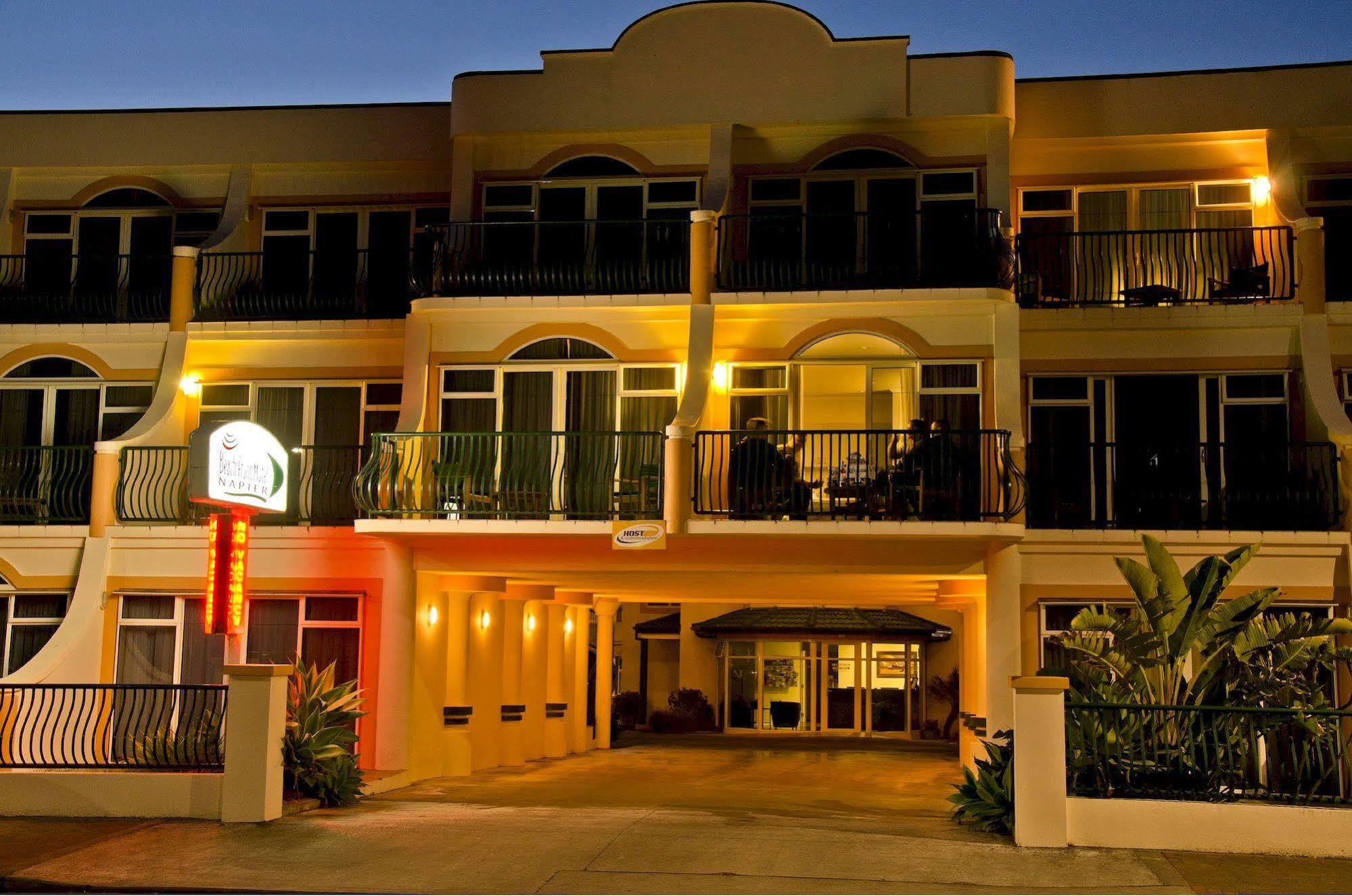 Beachfront Motel Napier Bagian luar foto